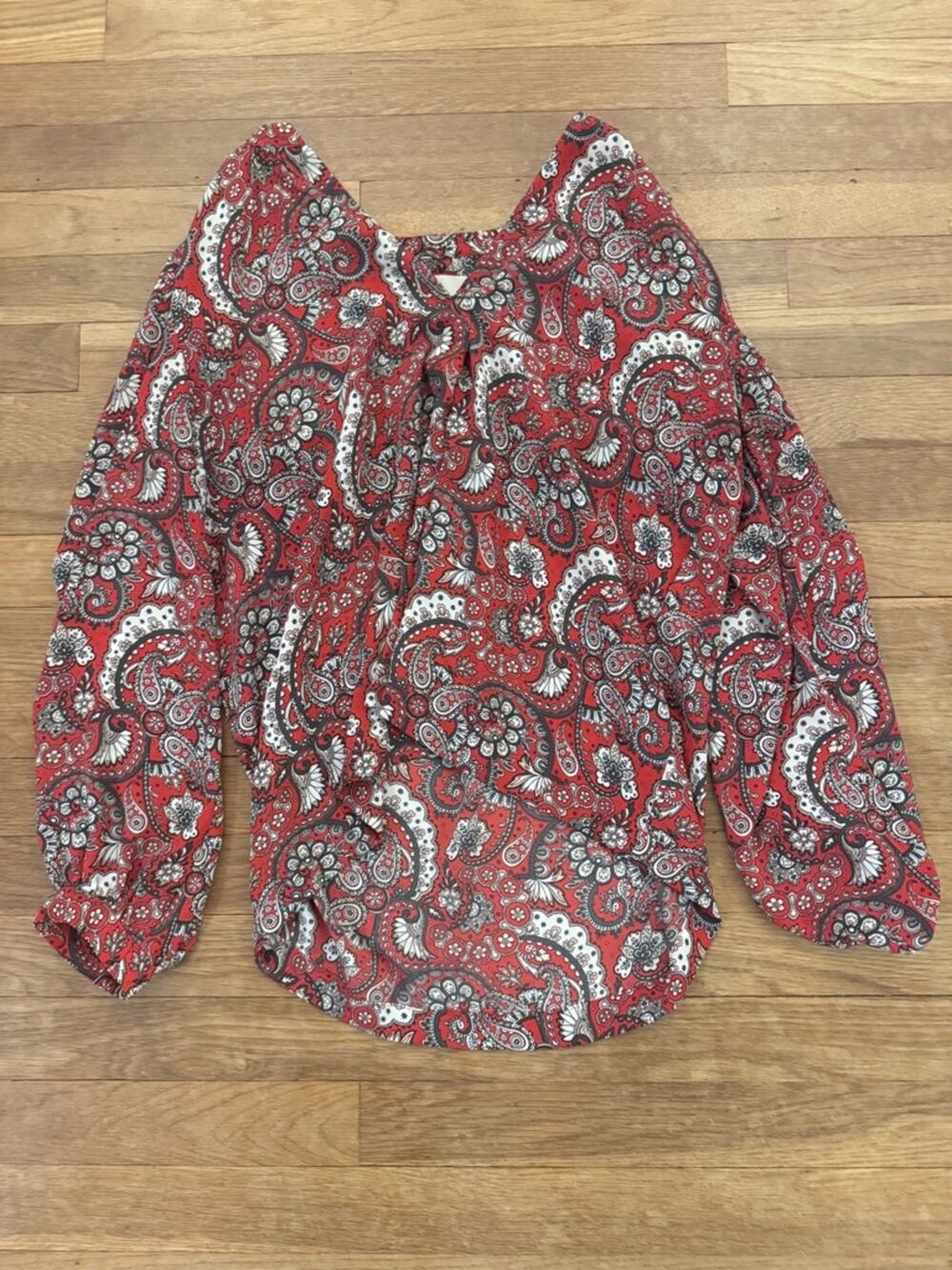 LOFT Women's Red Paisley Long Sleeve Blouse - Size S
 b22